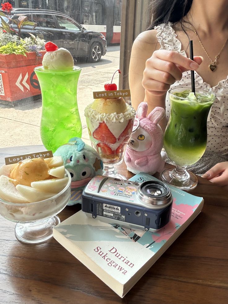 1. A Small Digital Camera for That Soft Café Look photo 1