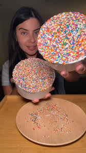 8. Are Dot Cakes Just a Trend? photo 2