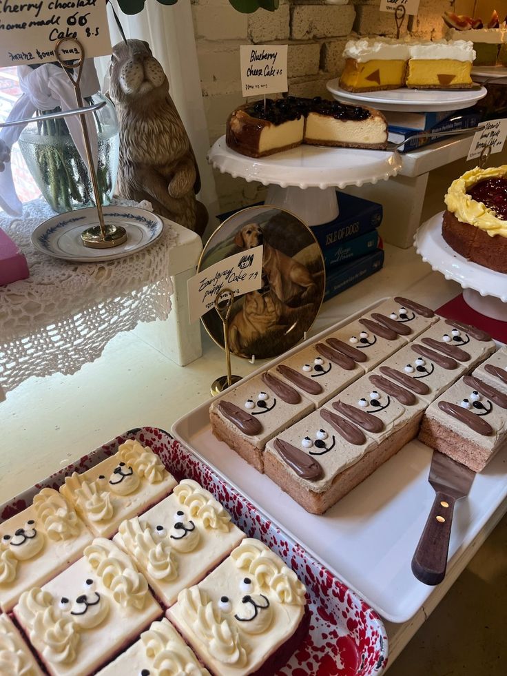 3. Why Korean Cake Shops Could Make Dot Cakes Even Cuter photo 1