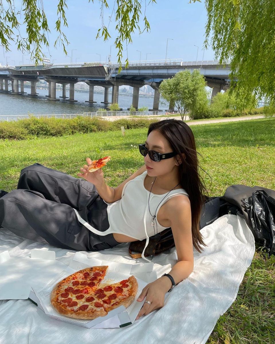 1. Why Han River Picnics Are So Popular in Seoul photo 2