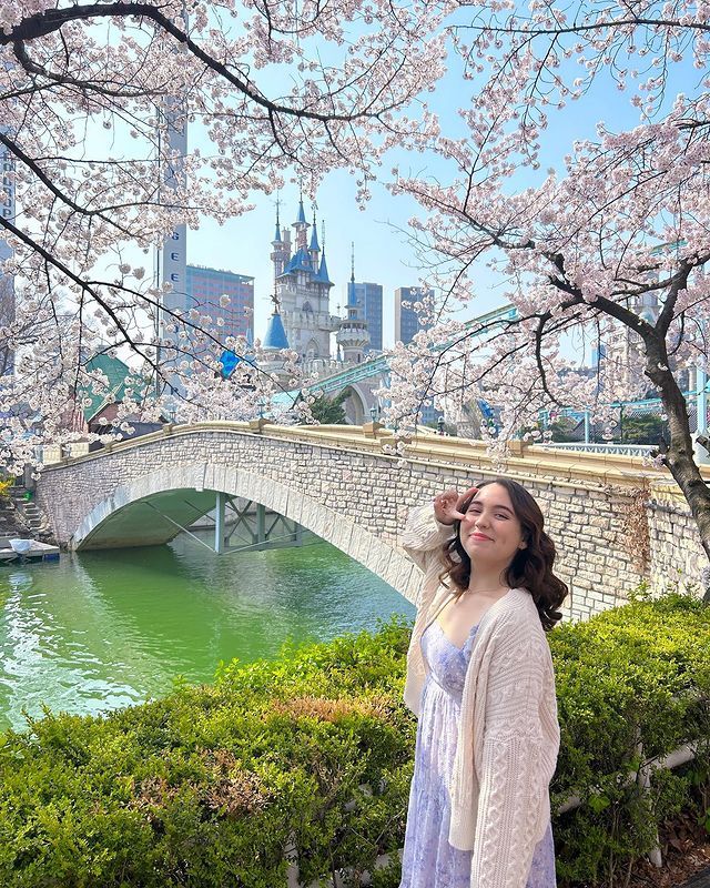 11. Seokchon Lake photo 1