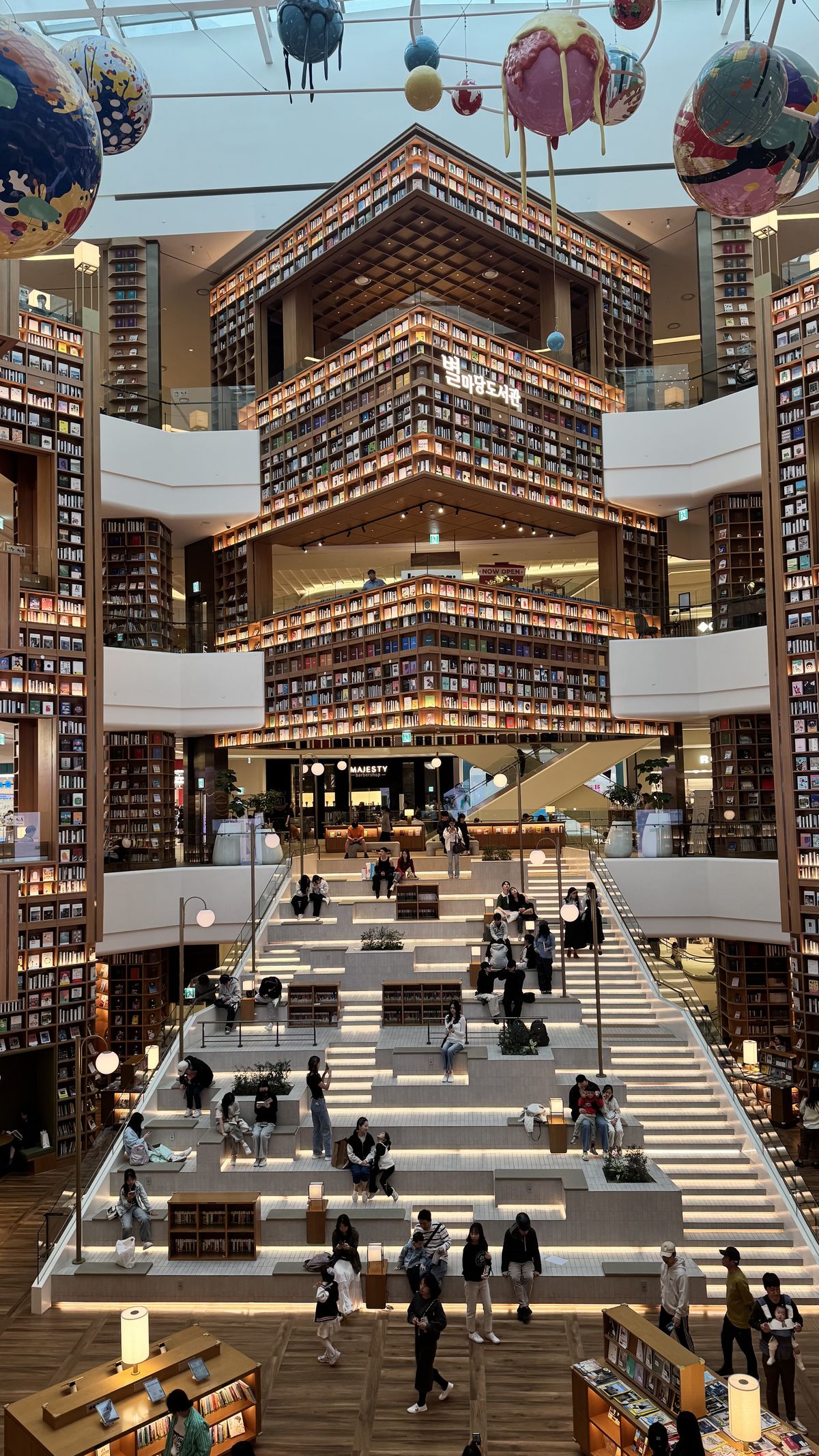 8. Starfield Library photo 1