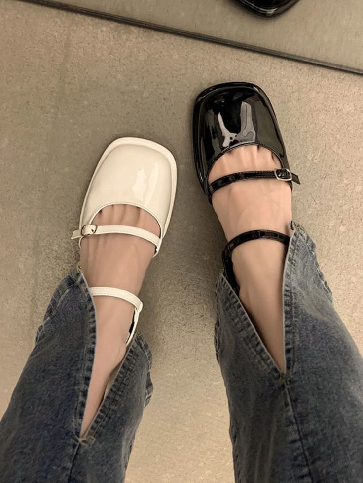 The 7 Summer Shoes Korean Girls Are Wearing Everywhere in Seoul (2026)