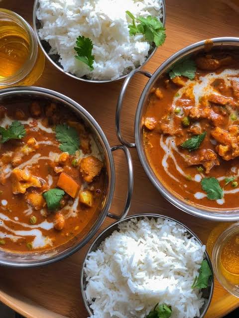 6. Indian Curry, Naan, Tandoori Chicken, and Biryani