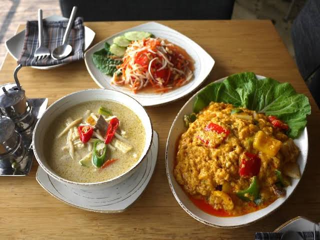13. Thai Curry, Pad Thai, and Basil Stir-Fry