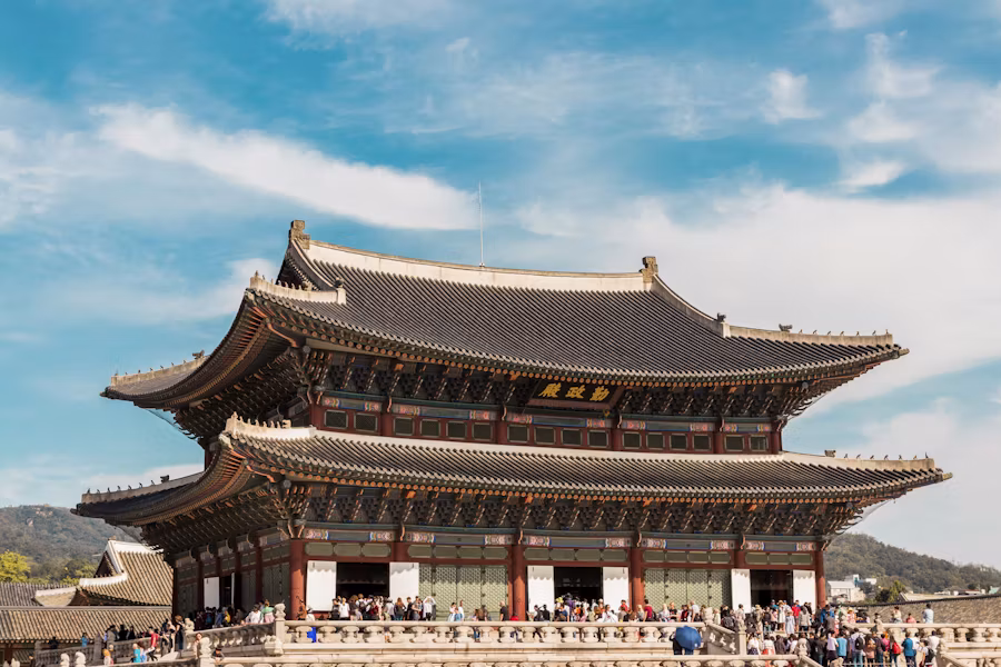 2. 9:00 AM — See Gyeongbokgung Palace