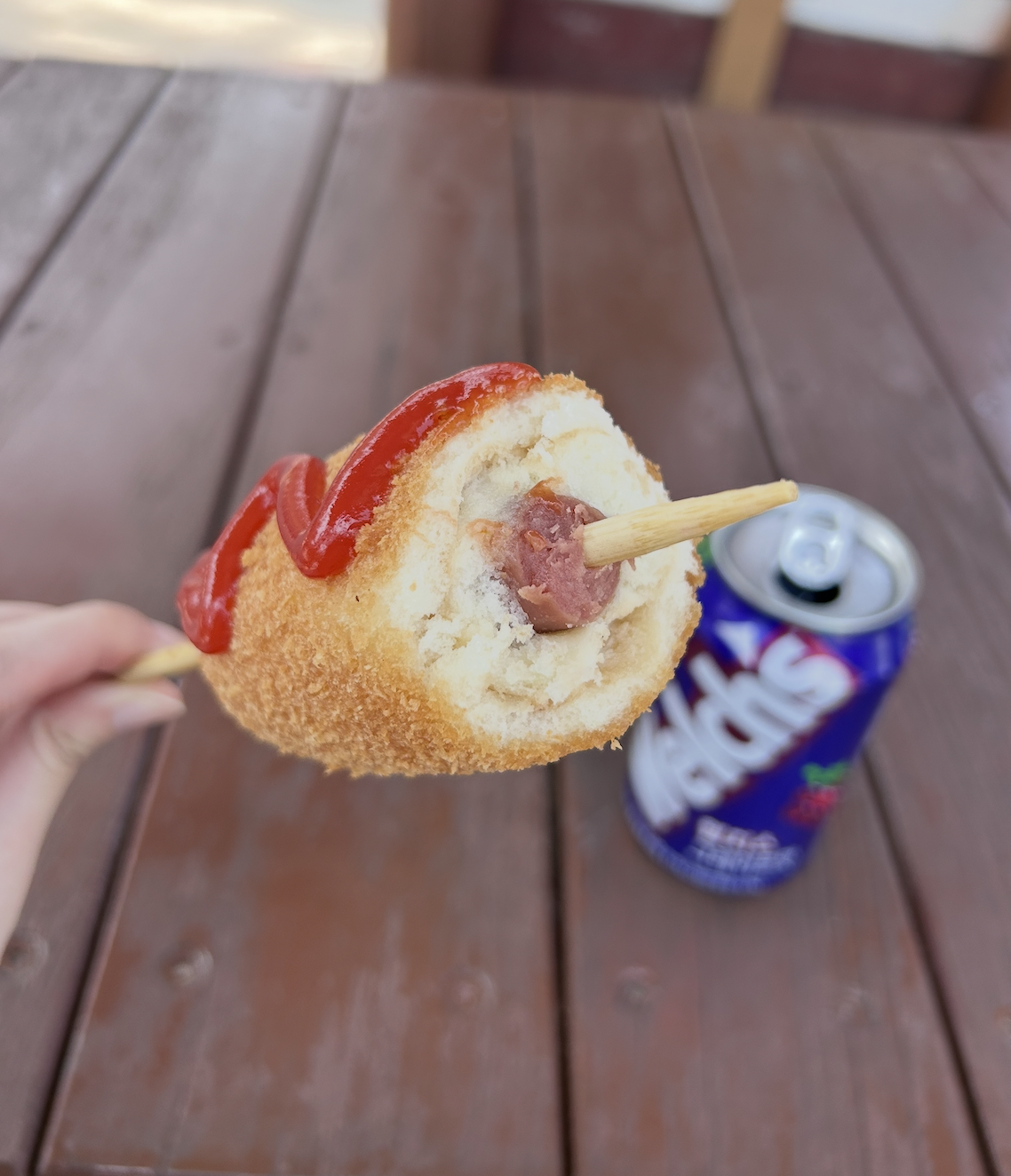 17. Food, Snacks, and Drinks Inside Everland