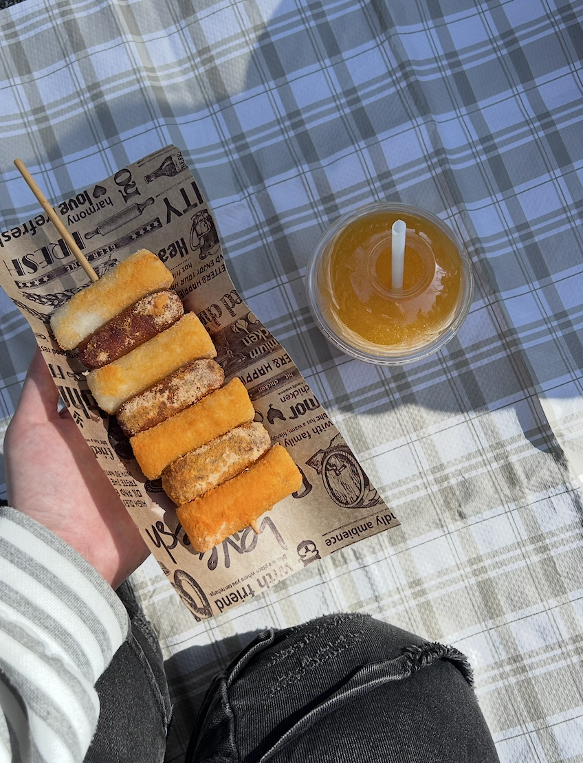 19. Cheese-Seasoned Rice Cakes and Sausages