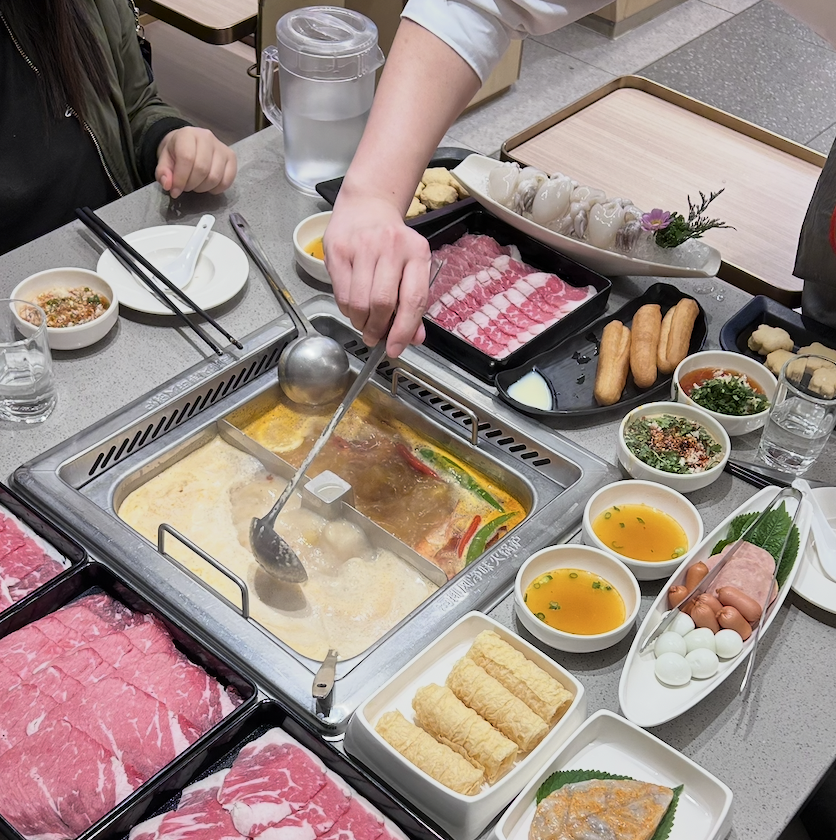 1. What Is Haidilao Hotpot?