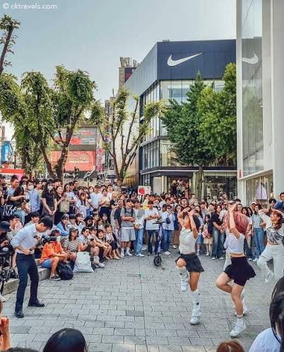 1. Watch Hongdae’s Street Performers After Dark