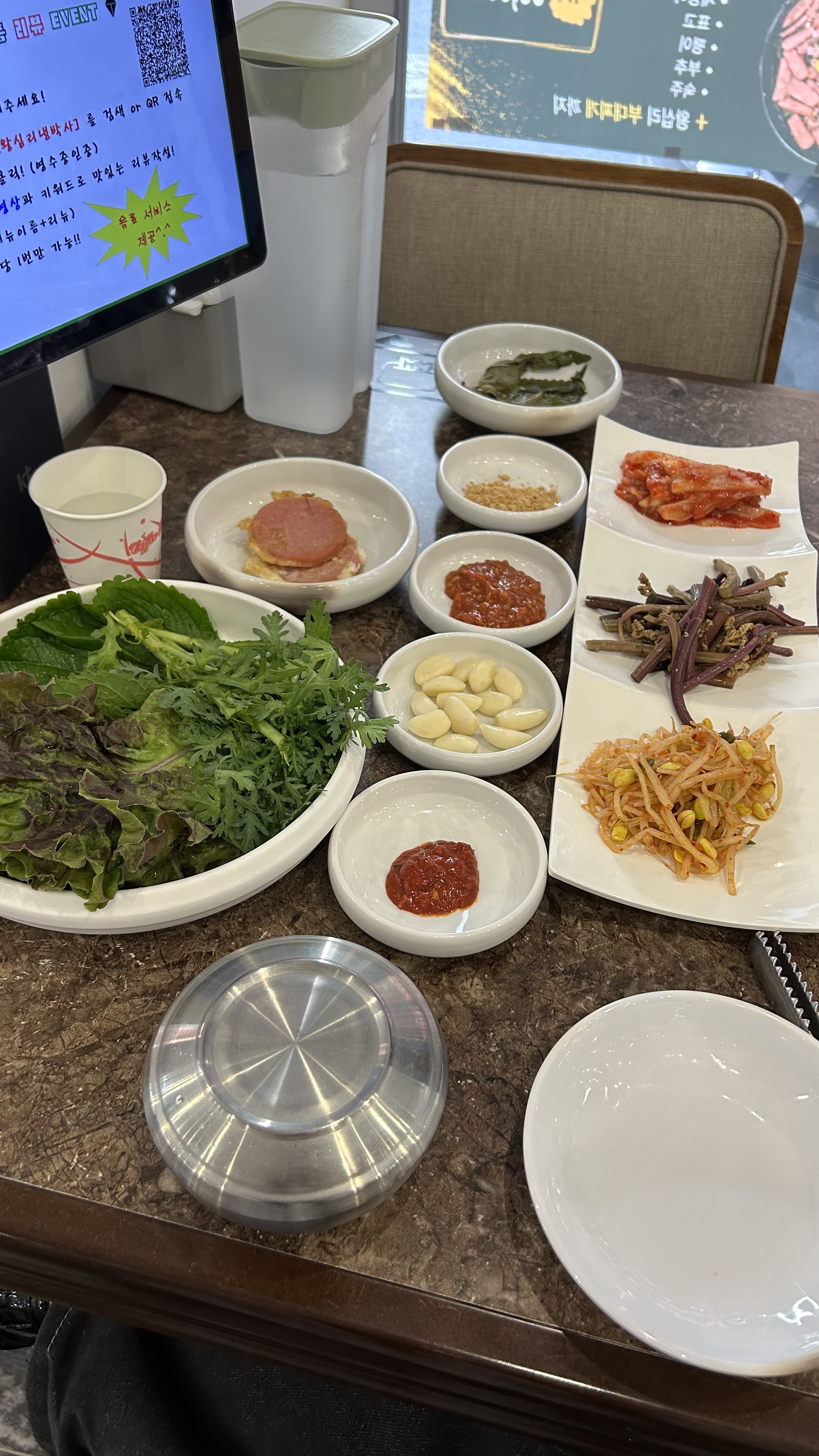 2. Our Table Filled Up Almost Immediately