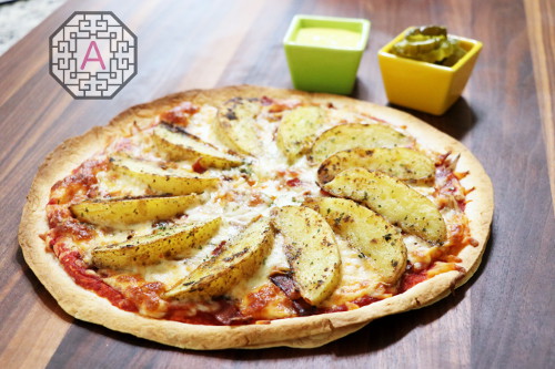 6. Potato Pizza Is Basically Its Own Genre
