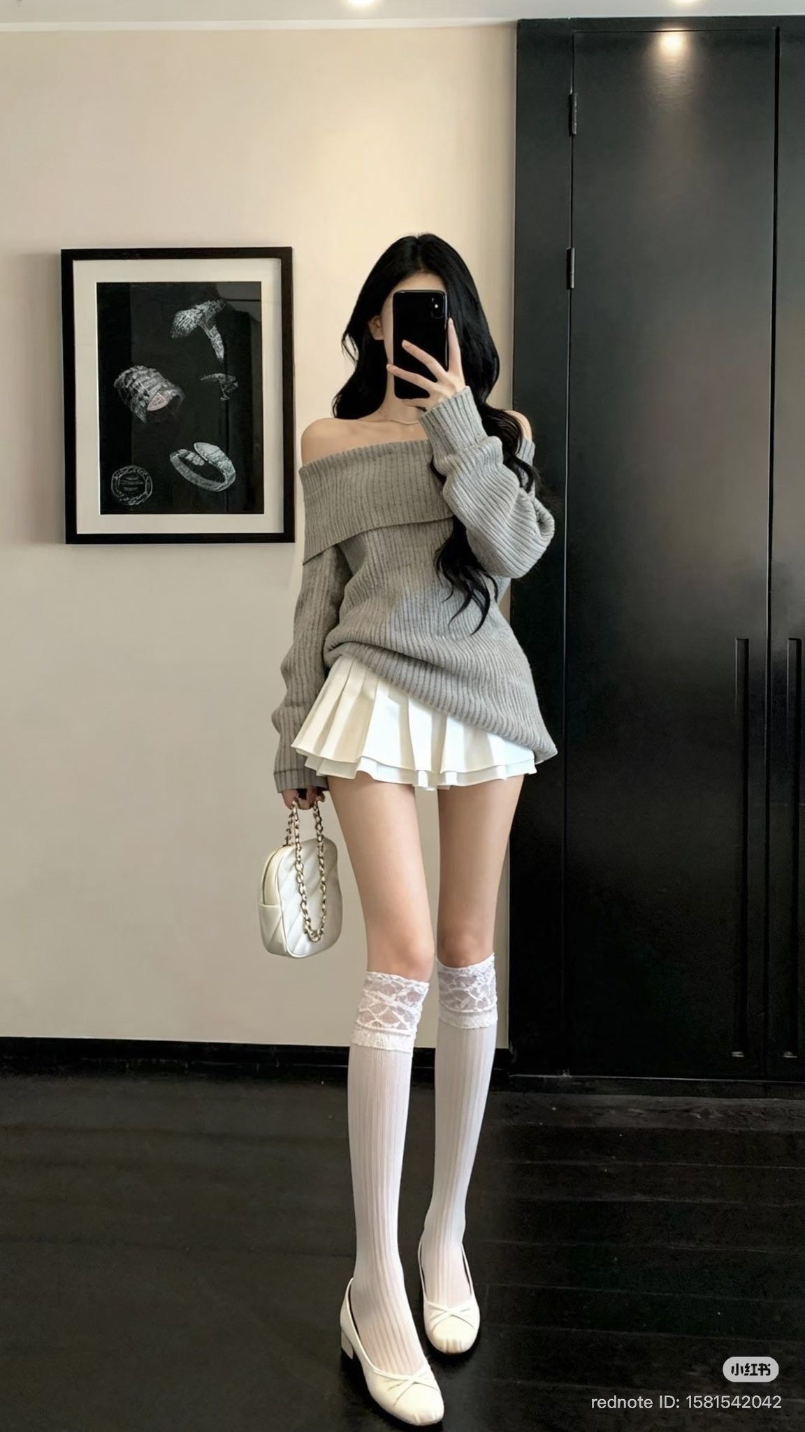 2. Mini Skirts and Feminine Bottoms photo 2