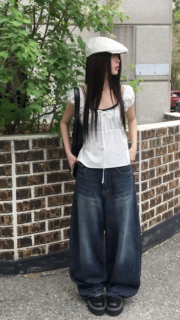 3. Wide Pants and Relaxed Trousers photo 2