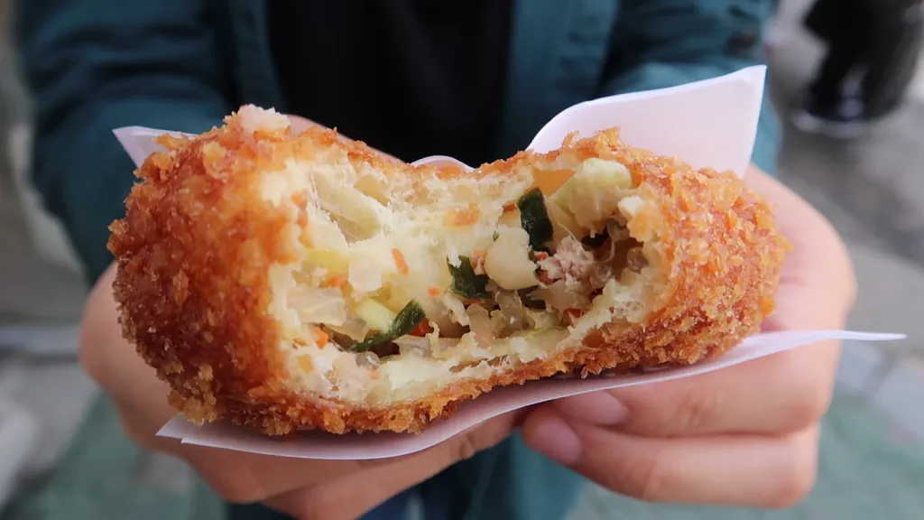 3. ₩1,500: One Croquette Is the Best Cheap Add-On