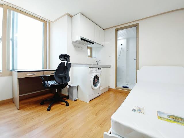1. 원룸: The Classic Seoul One-Room