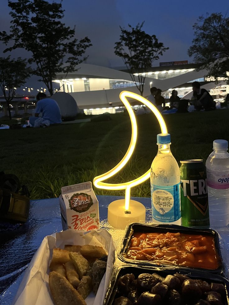 1. Have a Han River Convenience Store Picnic photo 2