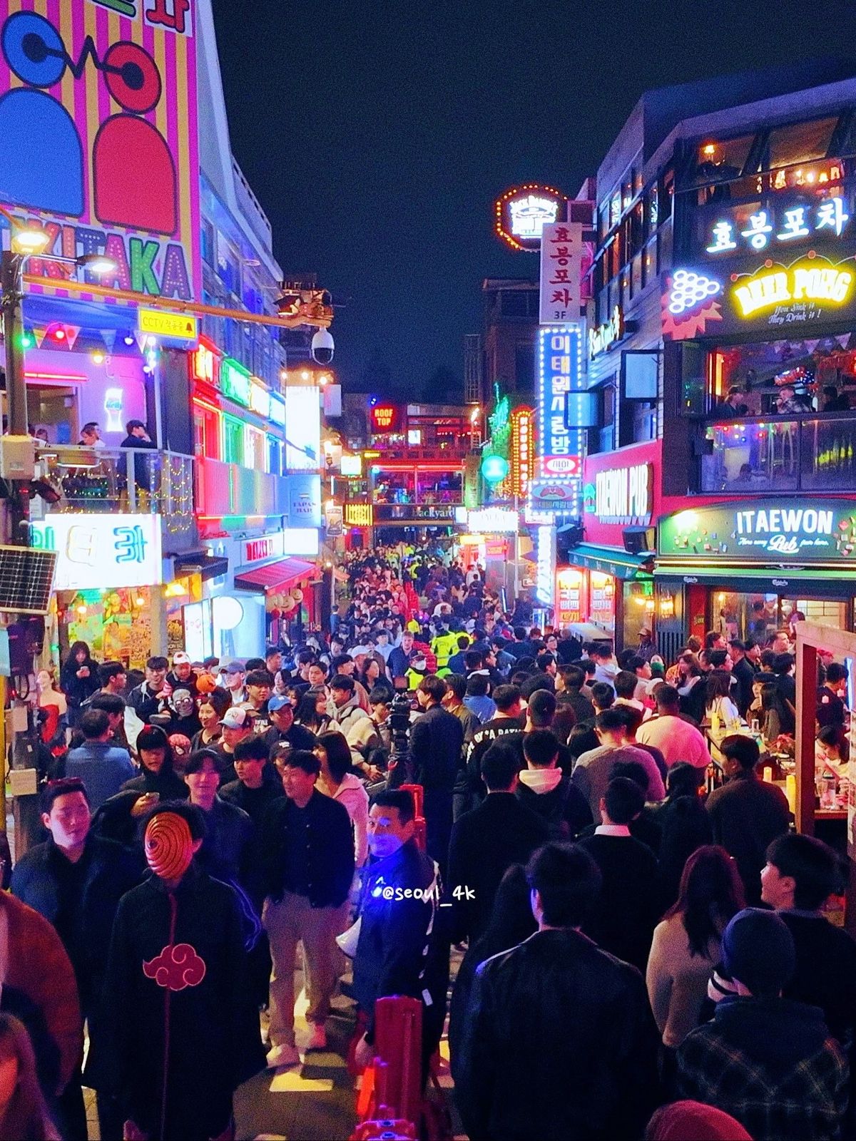 4. Explore Hongdae at Night photo 1